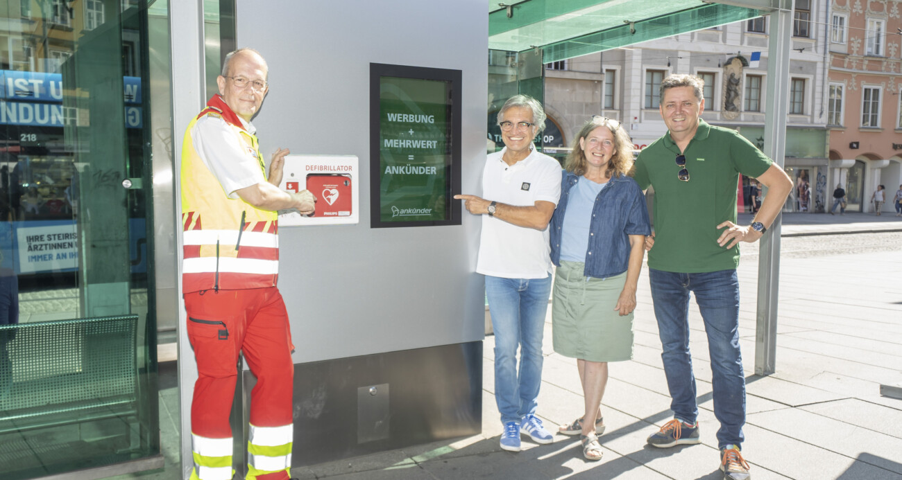 Mehr als Werbefläche: neuer Defibrillator am Grazer Hauptplatz